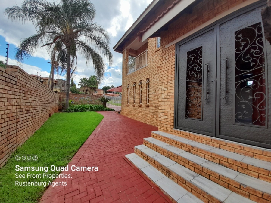 4 Bedroom Property for Sale in Safari Gardens North West